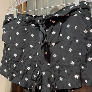 Loft draw string shorts - size medium